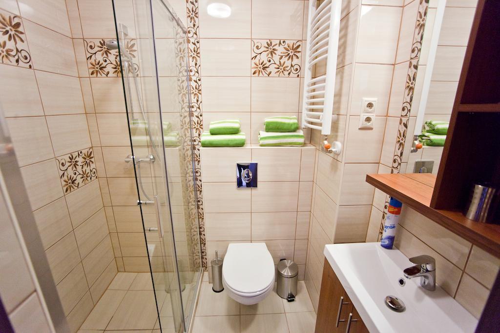 Ametiszt Apartman Apartament Sárvár Pokój zdjęcie